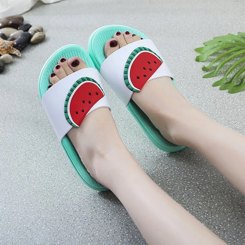 Женские тапочки с мультяшными фруктами домашние арбузом и бананом летние