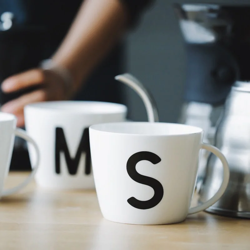 

bone china white letter printed ceramic mugs with handgrip coffee milk creative breakfast tea mug brief style 450ml high quality