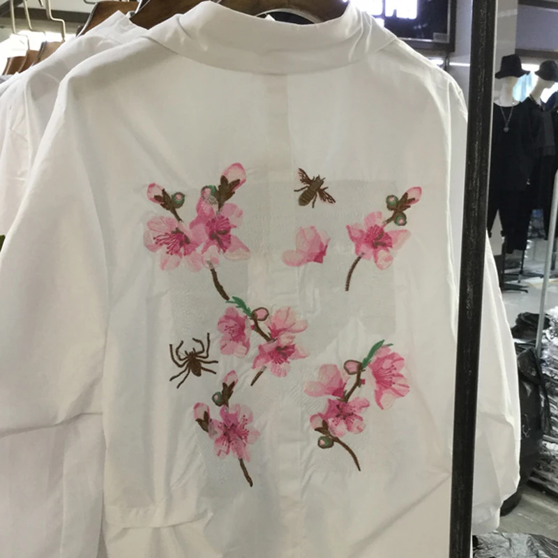 Spring Autumn Tops Woman Irregular Flower Embroidery Shirt New Loose Casual Blouse V-Neck lantern Sleeve blouses Female HF76 | Женская