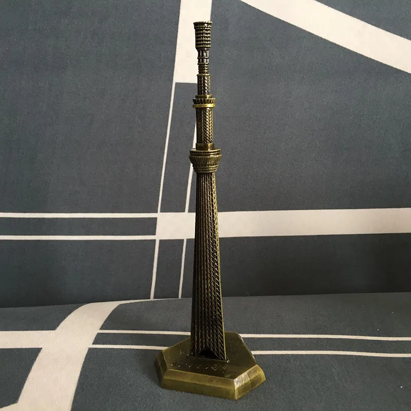 19cm Sky Tree Лидер продаж популярный подарок выбор всемирно известный памятник сувенир Кремлевский дворец Бразилия Jusus Mecca башня Империя здание небо дерево Тадж - Цвет: 19cm Sky Tree