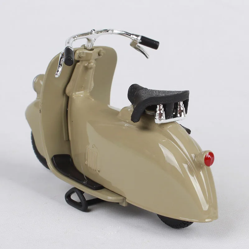 Мотоцикл Maisto 1:18 vespa mp5 paperino 1945 винтажная модель мотоцикла игрушки для детей