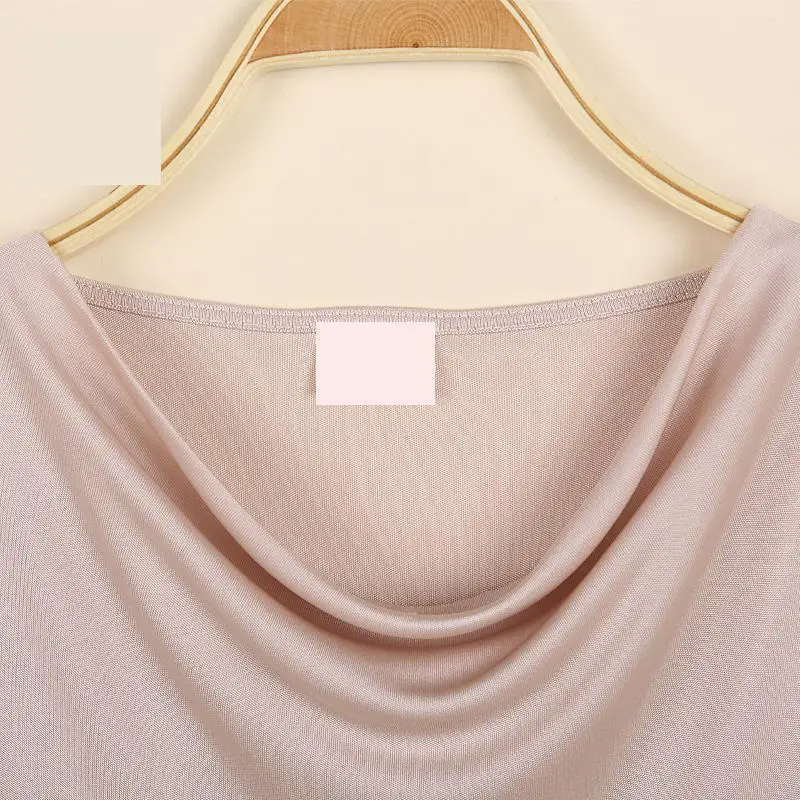 Женские летние футболки однотонные короткие с оборками и V образным вырезом из 80%