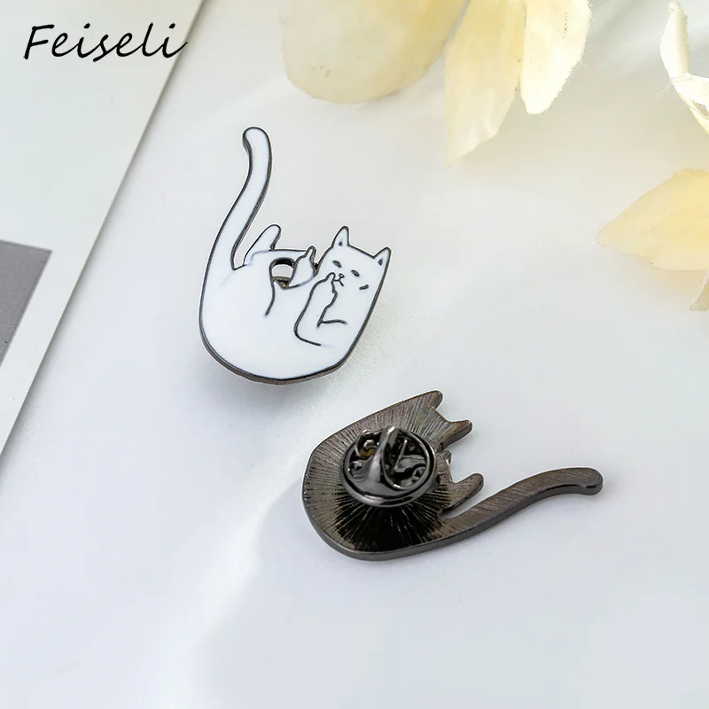 Feiseli Новое поступление эмаль мультфильм Забавный кот брошь металлические листья