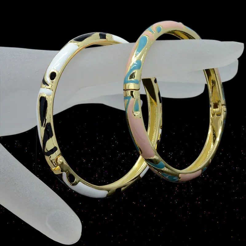 

Vivari 2019 New Simple Fashion Jewelry Gold Closed Ladies Copper With Colorful Epoxy Pattern Bracelet