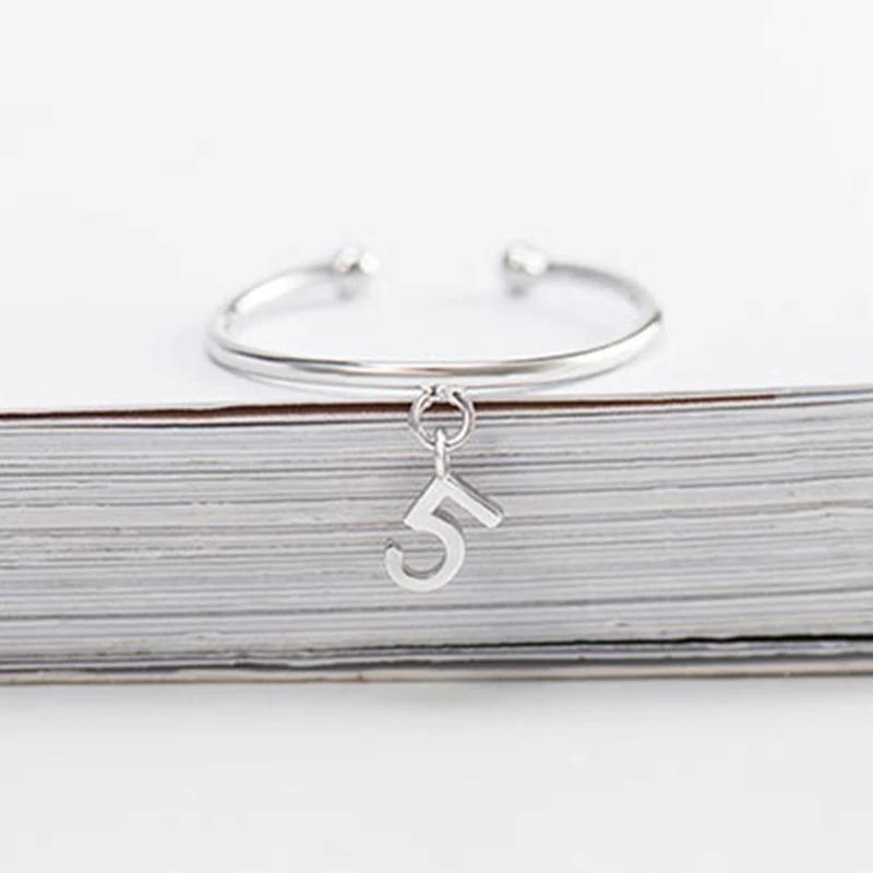 Женское кольцо из серебра 925 пробы с номером 5 | Украшения и аксессуары