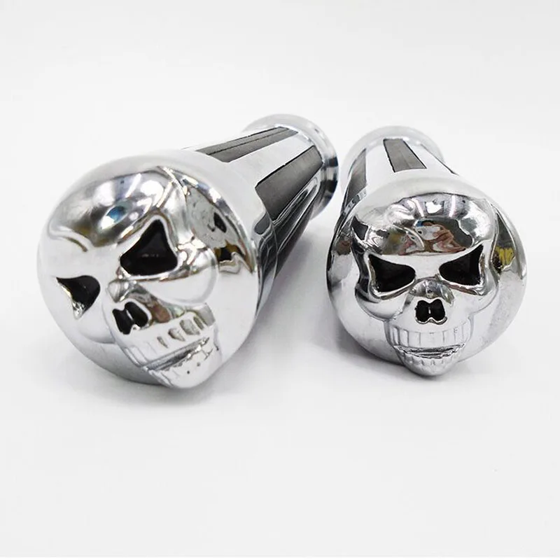 

Chrome Skull Style Vertical Handgrip Handlebar Hand Grip for Harley XL 883 1200 72 48 Cruiser Chopper Touring Universal