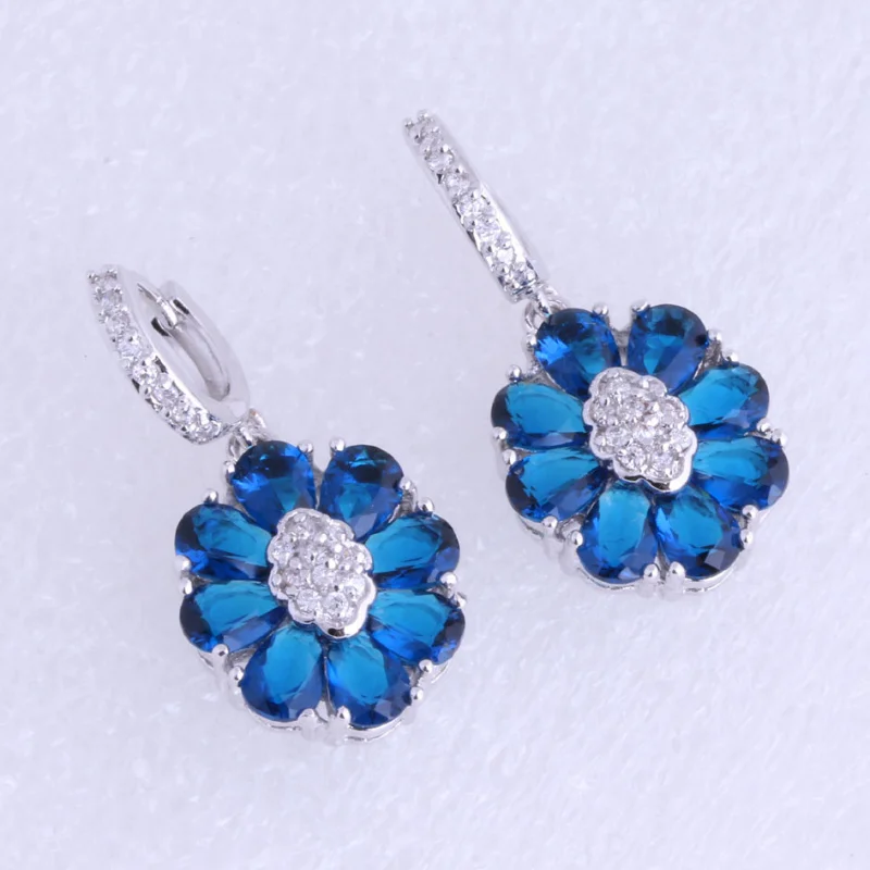 Серьги-подвески женские серебристые с синим кристаллом и белым фианитом |