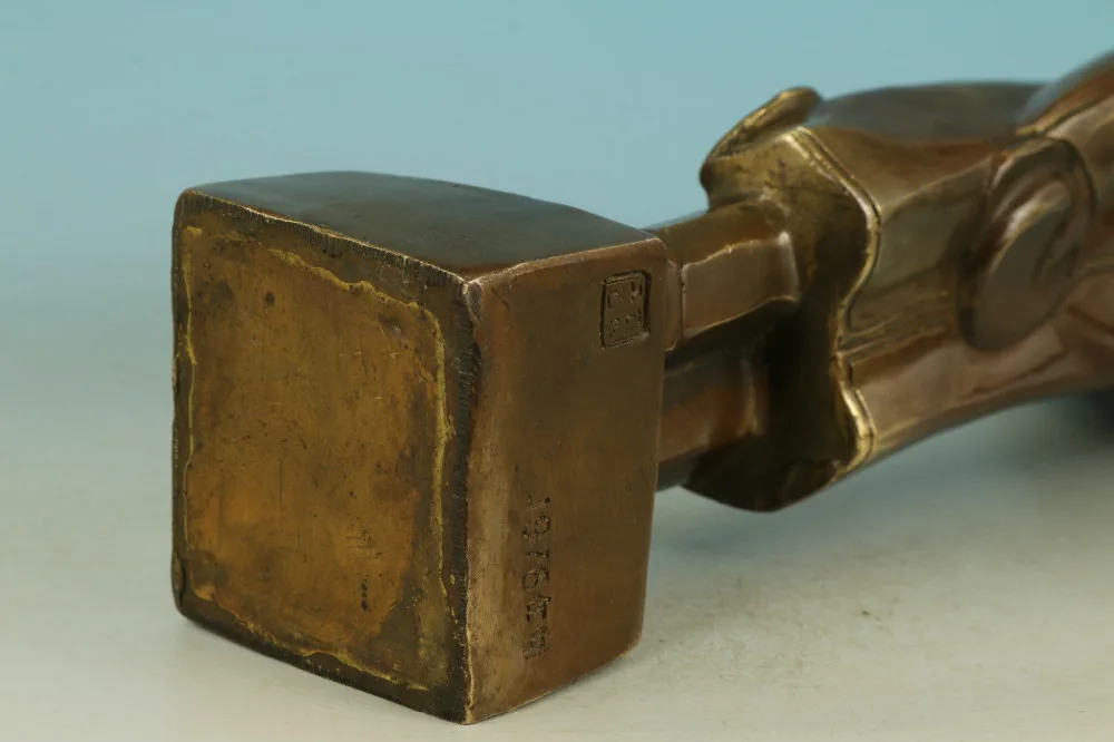 Красивая азиатская китайская старая бронза ручной работы резная статуя Мао