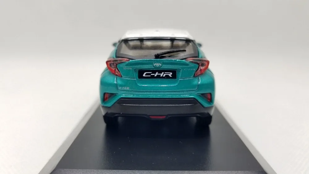 1:43 литая под давлением модель для Toyota C HR 2017 зеленый внедорожный игрушечный