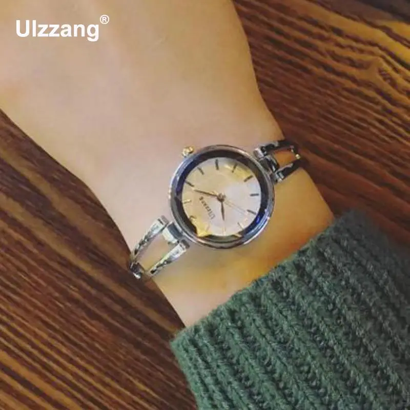 Женские часы простой маленький Круглый с циферблатом розовое золото серебристый