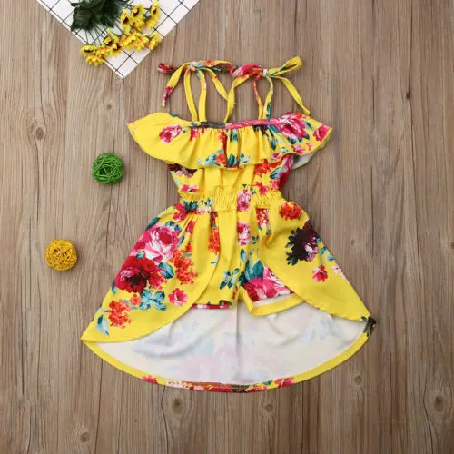 Комбинезон на лямках с открытыми плечами и шортами|Ромперы| |