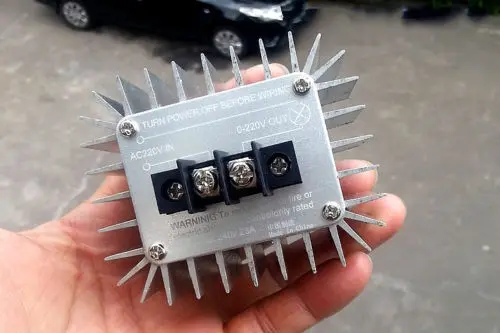 Регулятор скорости и напряжения переменного тока 220 В 5000 Вт КТУ диммеры