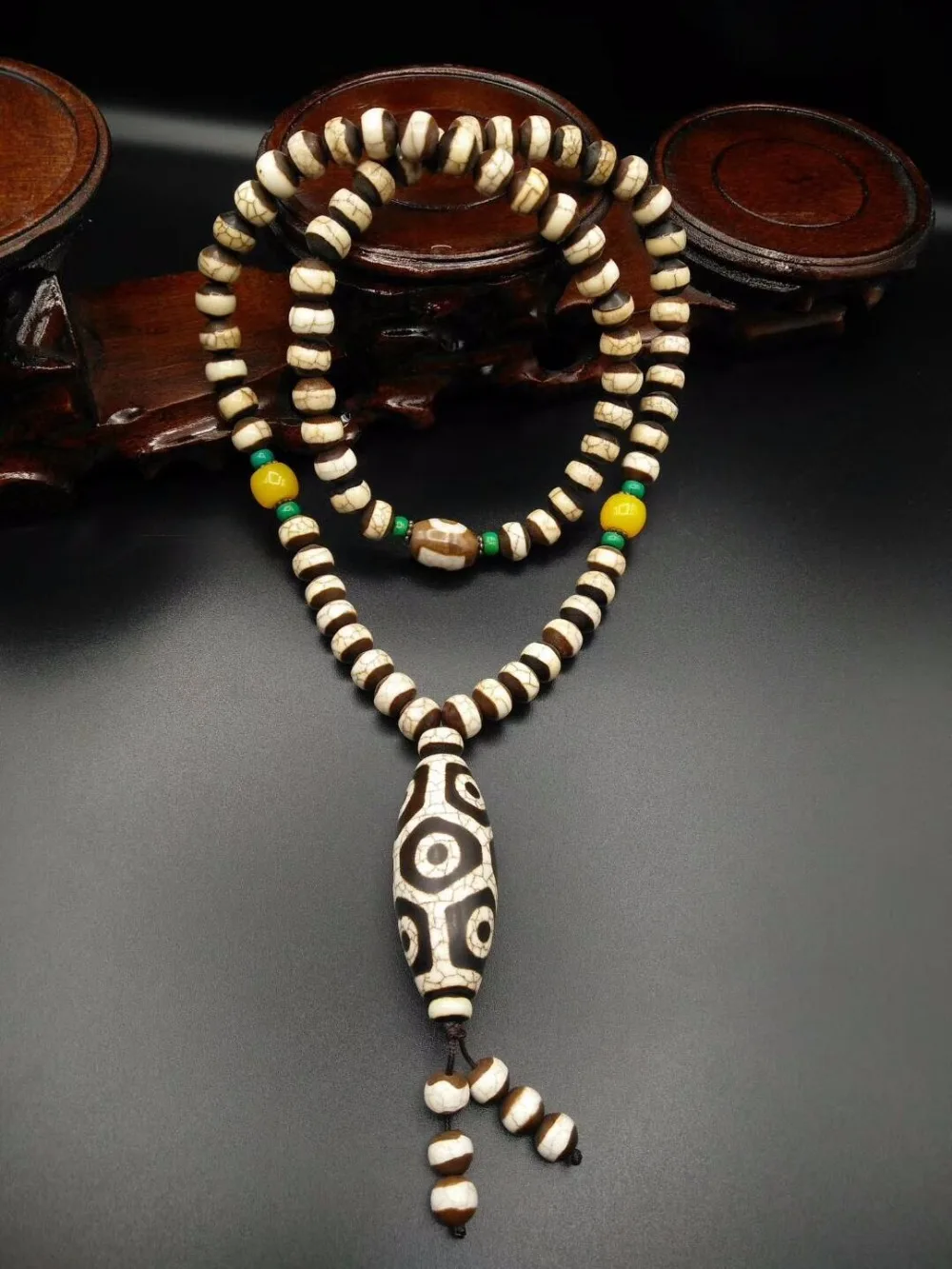 

Tibet Bead Necklace Ancient Tibet Dzi Turtle back Nine Eye Necklace Natural Agate stone Materials Holy Article