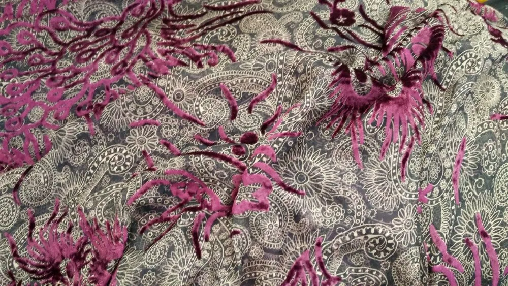 

Free African Wax Cotton Fabric High Quality Silk Velvet Curtains Fabric Flowers With Artificial Diamond Wholesale Retail Minky