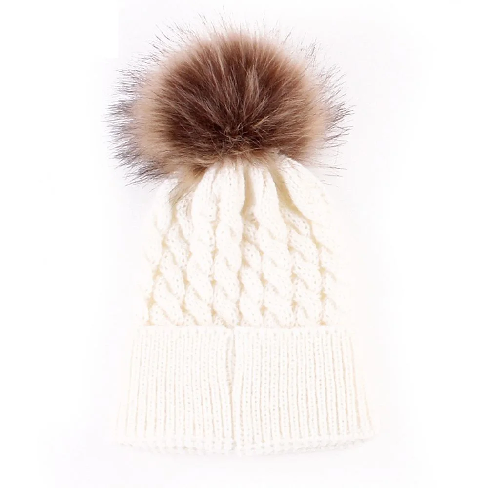 white baby hat Шапки с меховым помпоном для новорожденных, теплые зимние вязаные крючком шерстяные шапки, однотонная шапка для детей, мальчиков и девочек, реквизит для фотосъемки новорожденных - Цвет: white baby hat
