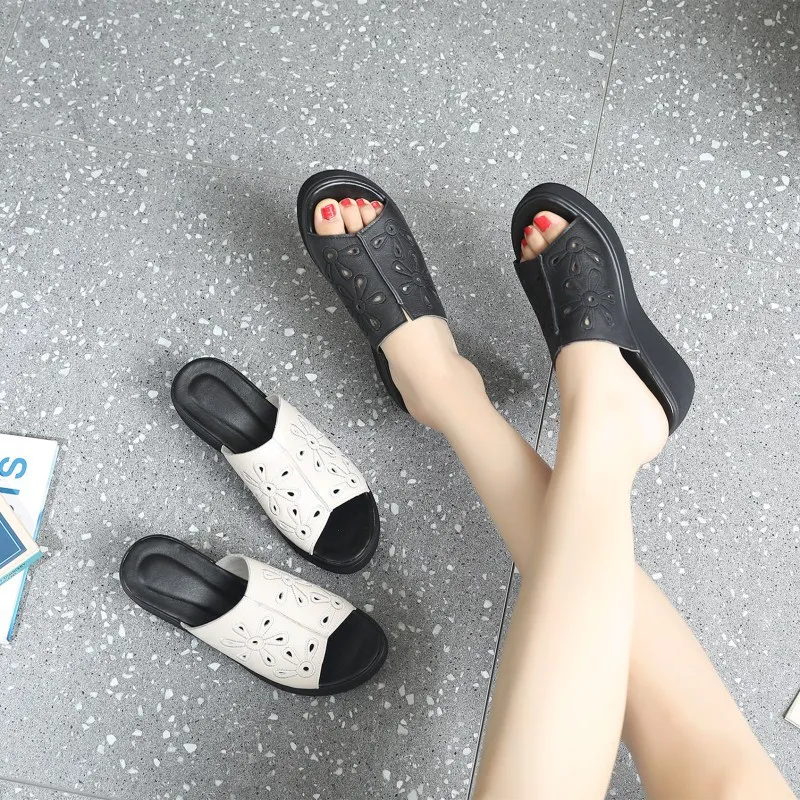 

2019 New Hollow Embroidered Genuine Leather Slippers Summer Casual Sandals Comfortable Wild Women Wedges Sandals Fashion Shoes