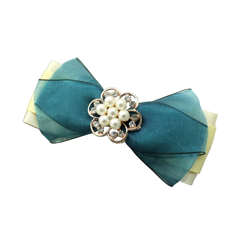 Заколка для волос женская с цветком и жемчугом синего цвета