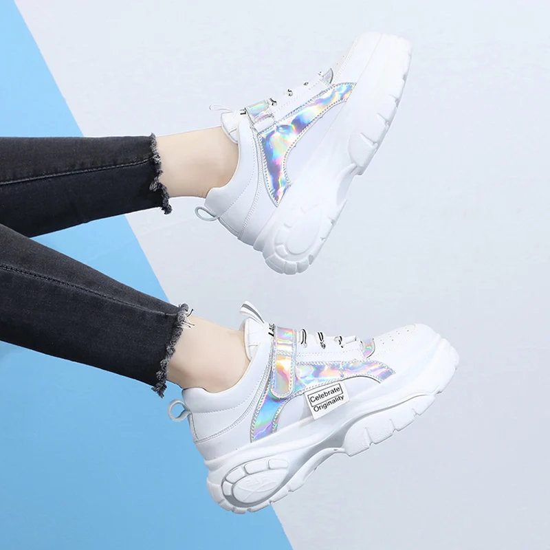 Шикарные женские кроссовки на платформе повседневная женская обувь лазер 6 см