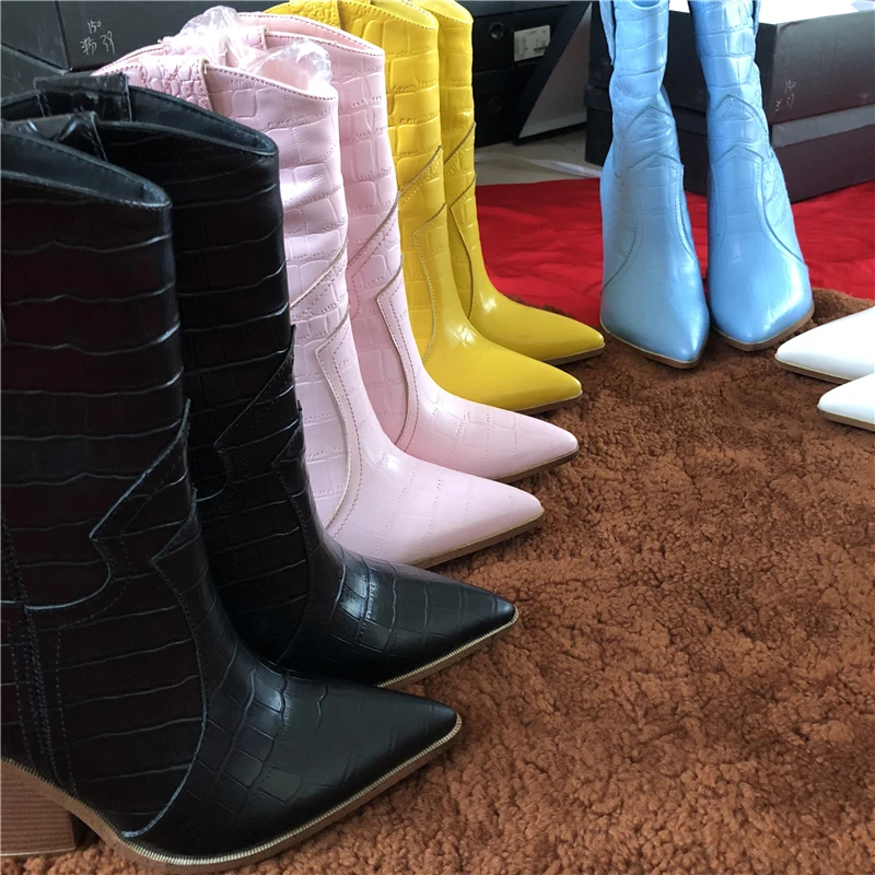 BuonoScarpe/ботинки в ковбойском стиле из крокодиловой кожи; Botas Mujer; ковбойские ботинки для женщин; дизайнерские ботинки до середины икры на массивной танкетке;