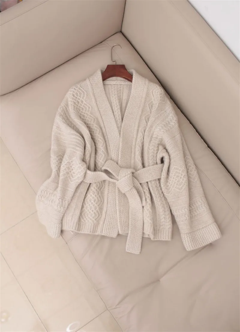 Autumn And Winter Sweater Female Cashmere Cardigan Belt Thickening 2018 New Christmas Loose Nigh-end jacket |