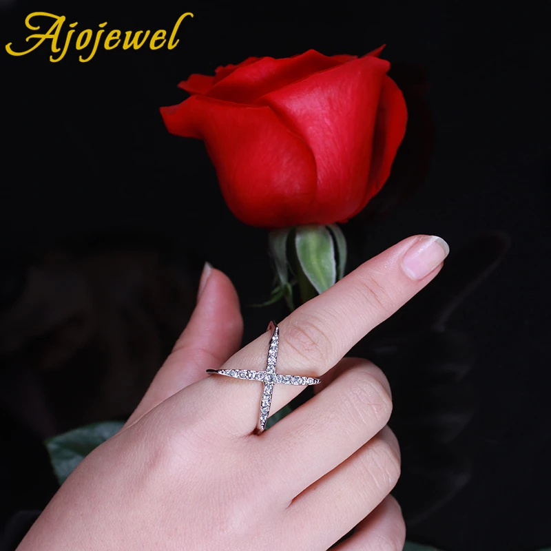 Женское кольцо с микрозакрепкой фианитом|ring jewelry|bijoux fashionbijoux femme |