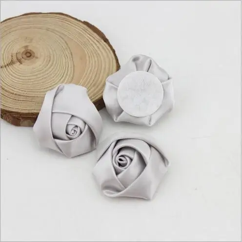Дешевая 10 шт/Лот DIY Ручная работа диаметр 5 см атласная роза Искусственные ленты цветок для невесты Свадебный букет декоративный - Цвет: Gray