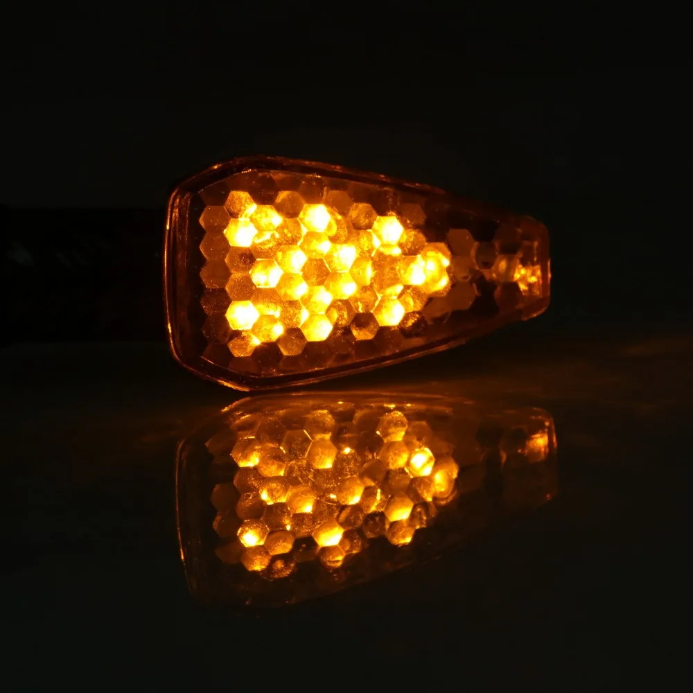 

A Pair 12V Universal Carbon Fiber Pattern Motorcycle LED Turn Signal Indicator Amber Light