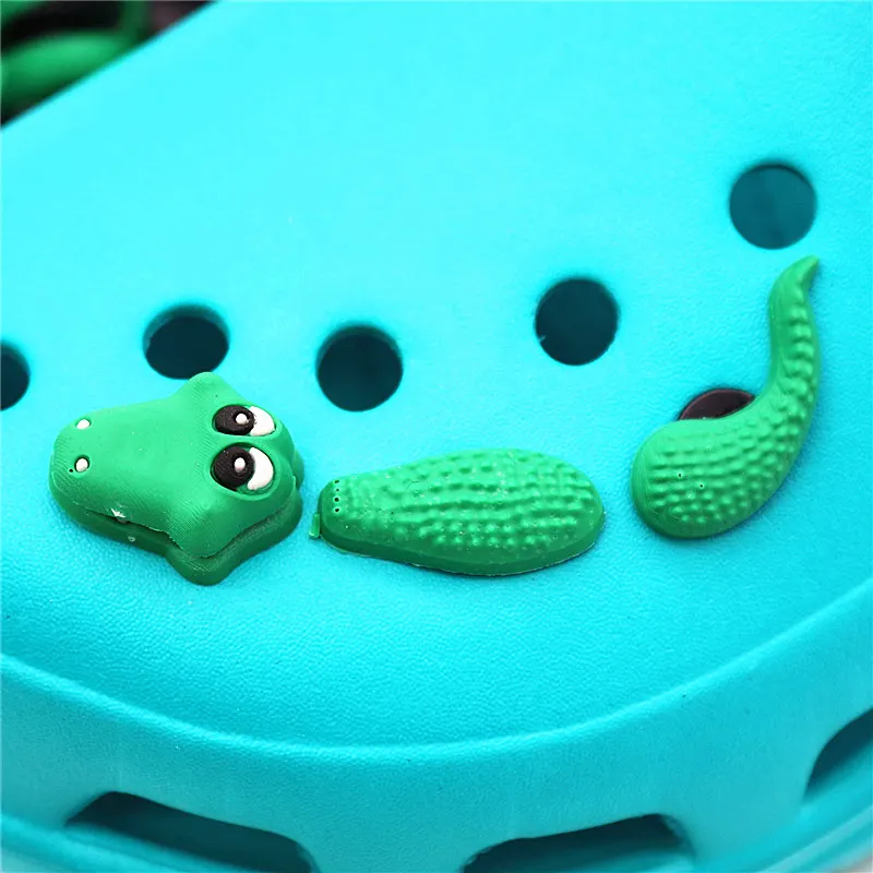3Pcs a Set Shoe Decorations Novelty Cute PVC Animal 3D Crocodile Garden Shoes Accessories Croc Buckles Charm Ornaments 3D-ey03