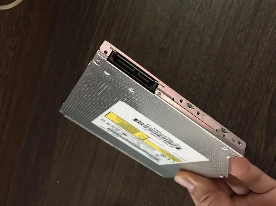 Ультратонкий последовательный DVD конфорка SATA порт для HL Samsung GU10N GU40N GU70N U633 UJ892