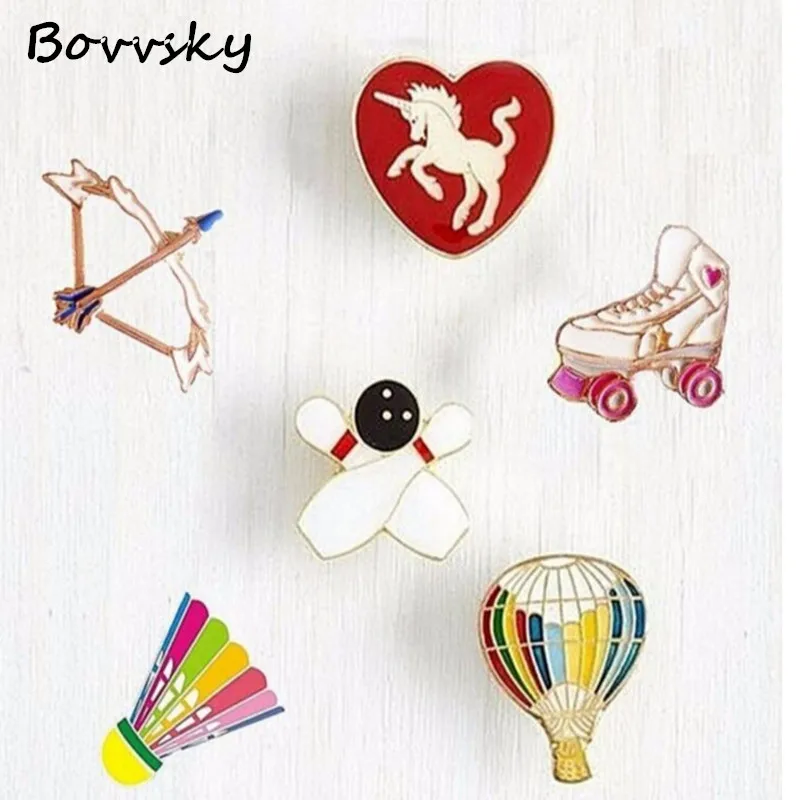 Bovvsky Мода Мультфильм бадминтон Единорог Милая брошь булавки на пуговицах