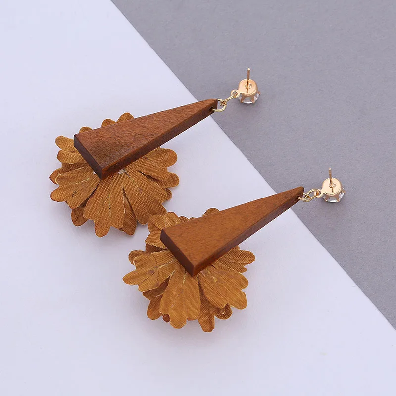 LILIE&ampWHITE 2017 Trendy Wood And Fabric Flowers Drop Earring For Girls Plant Earrings Women Jewelry Accessories Wholesale HF |