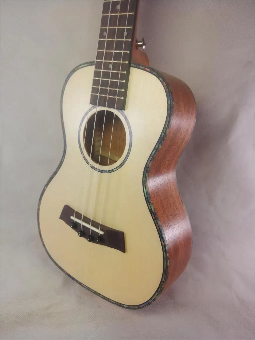 Ukulele настраиваемая концертная акустическая электрическая гитара с логотипом 23