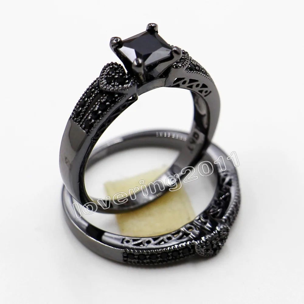 Комплект колец Виктория из искусственных камней черного золота 10KT с фианитами