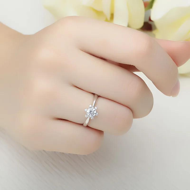 Женское кольцо с муассанитом из белого золота 18 К 0 5 карат|ring for|rings for womenring style |