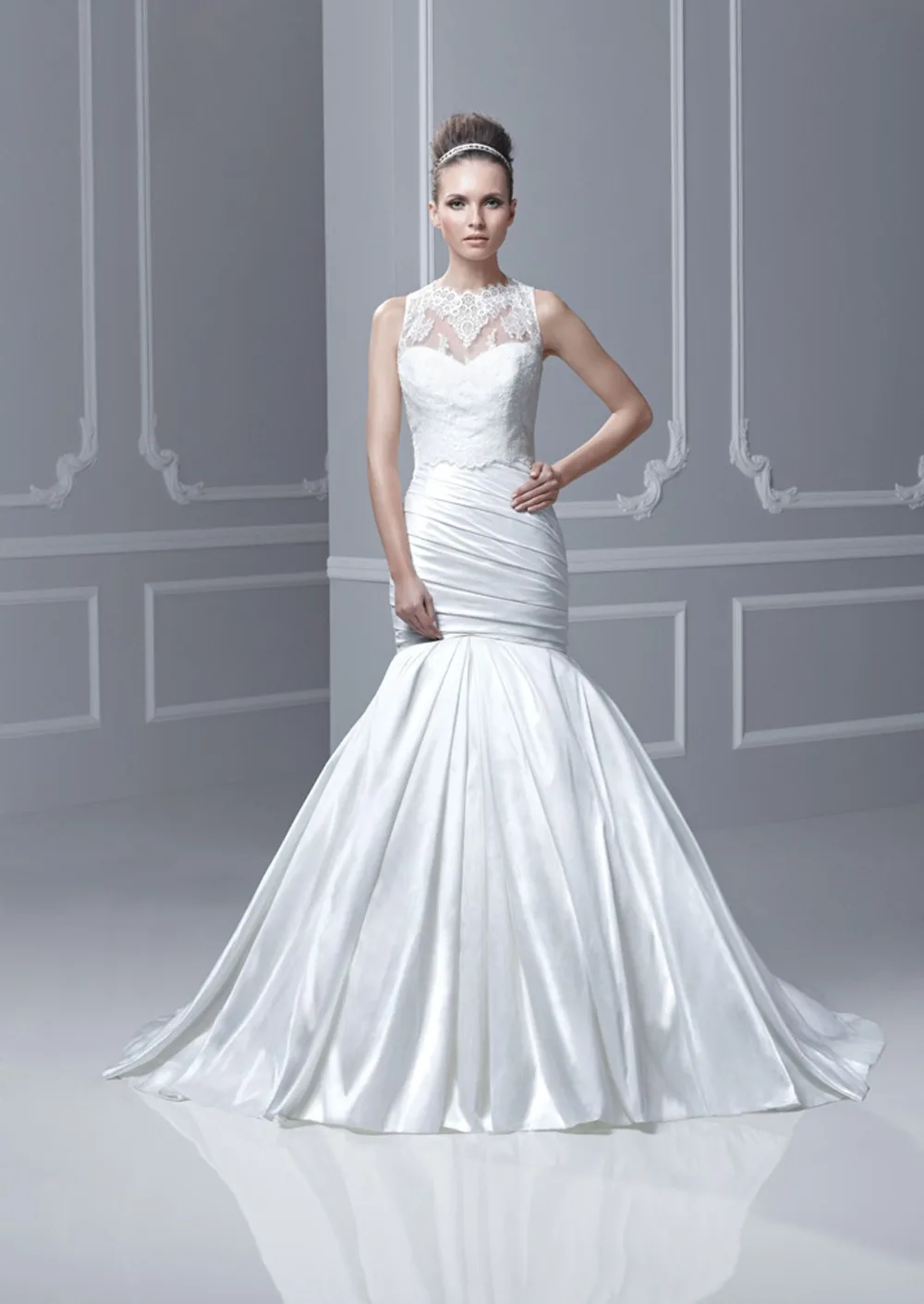 Discount 2015 New Designer Lace Bodice Sweep Train Bridal Gowns Button Covered Back High Neck Wedding Gown -muslim | Свадьбы и