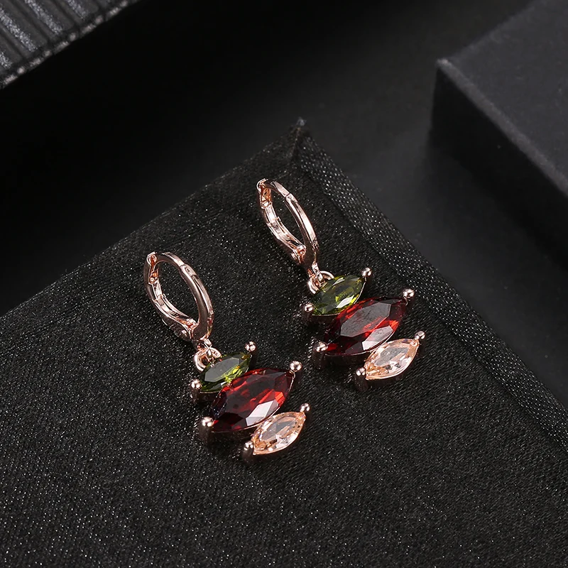 Комплект из колье серёг и кольца с фианитом|Ювелирные наборы| |