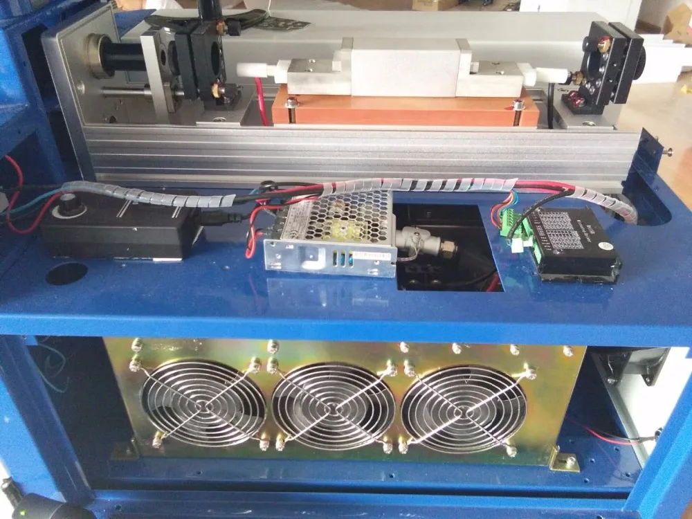 Высокая точность 100w200w Горячая продажа ювелирный лазерный сварочный аппарат для