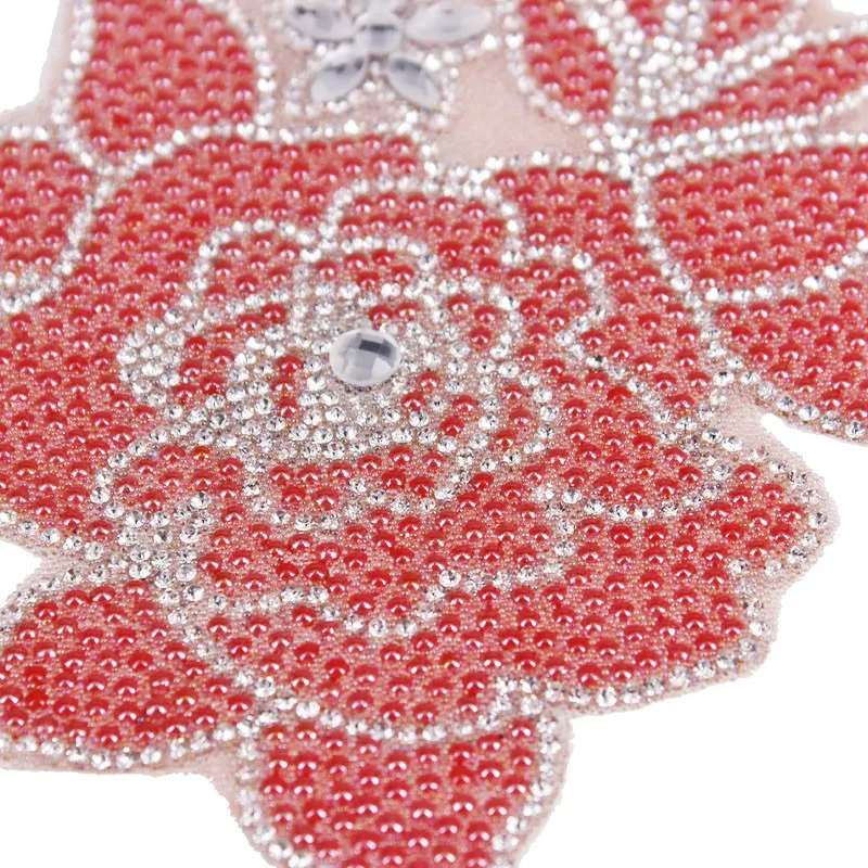 10 шт. красные стразы с горячей фиксацией термопереводные железные нашивки