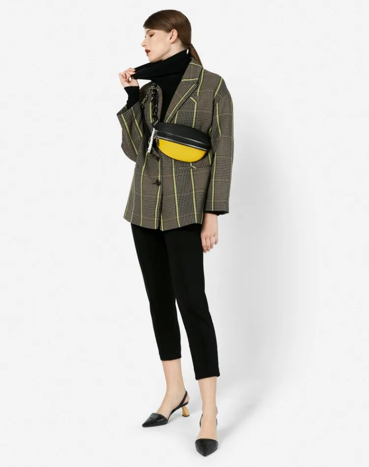 Модные женские Босоножки на каблуке «рюмочка»; коллекция года; Летние пикантные босоножки с острым носком и ремешком на пятке; женские модельные туфли-лодочки на необычном каблуке в стиле ретро