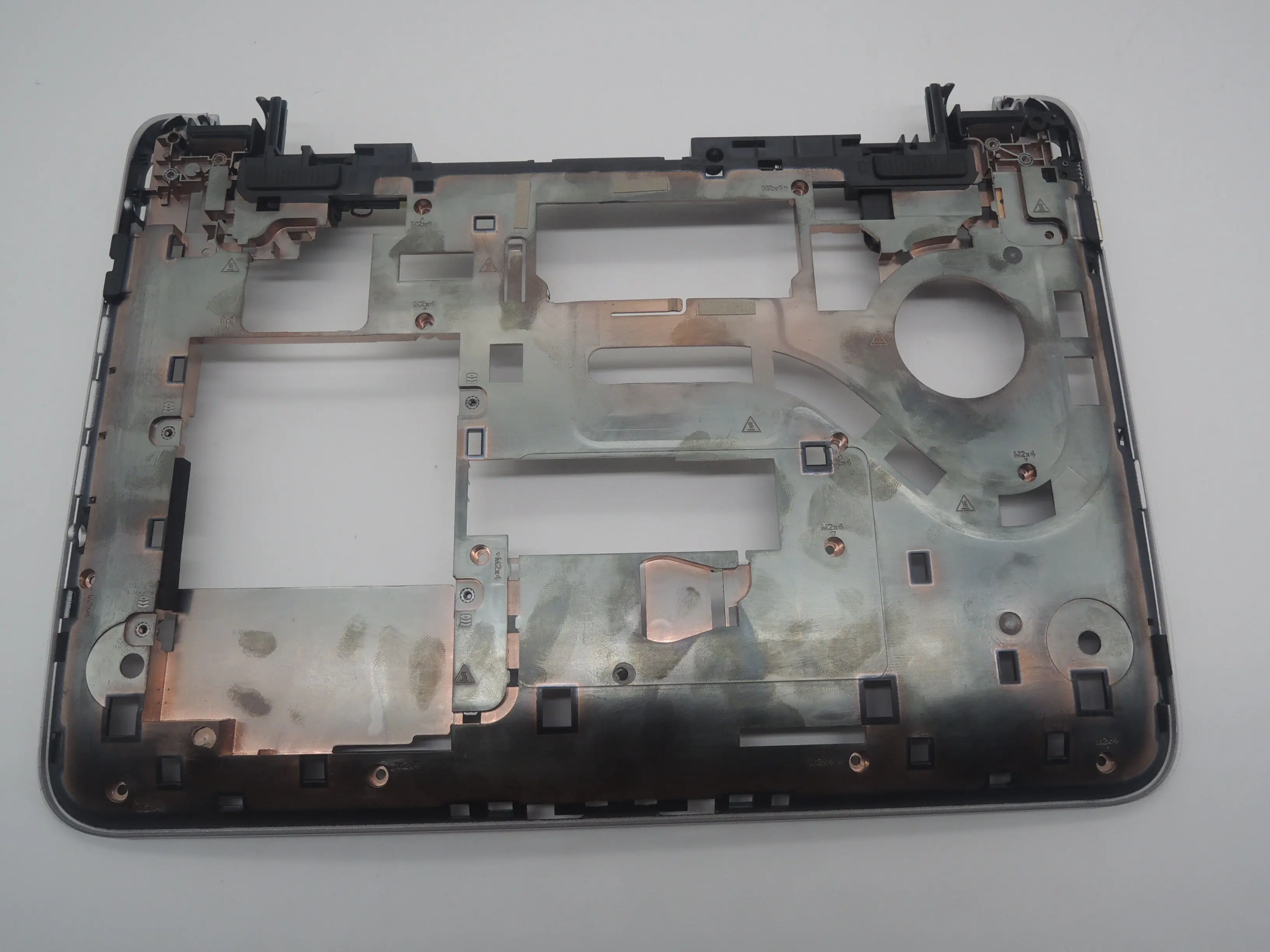 

USED Bottom Base Case Cover FOR HP 210 G1 11-E AP10W000400 747750-001