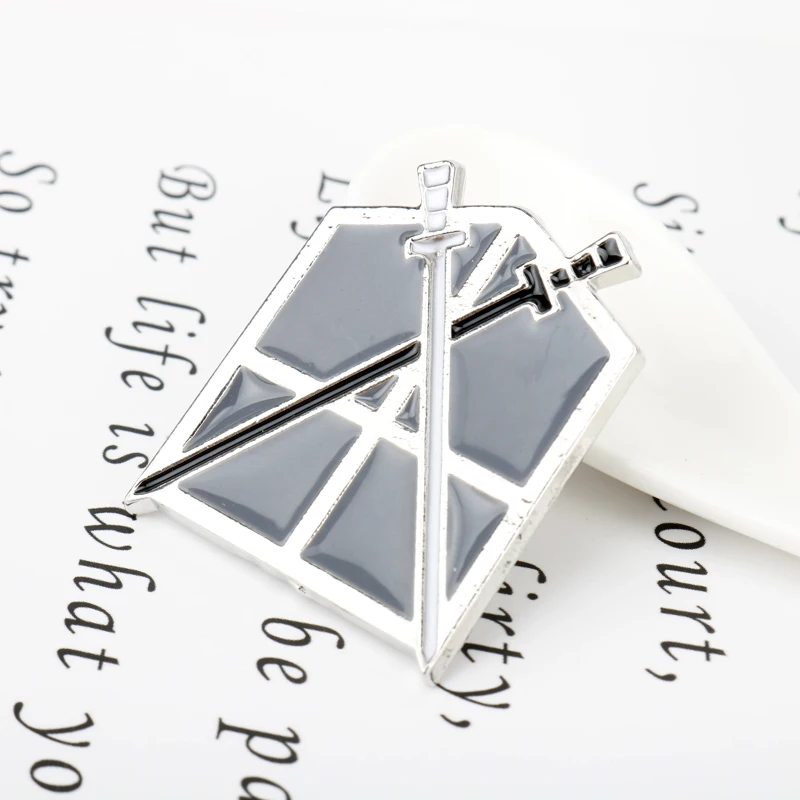 Ювелирные изделия из комиксного аниме фильма атака гигантские Броши Крест Меч