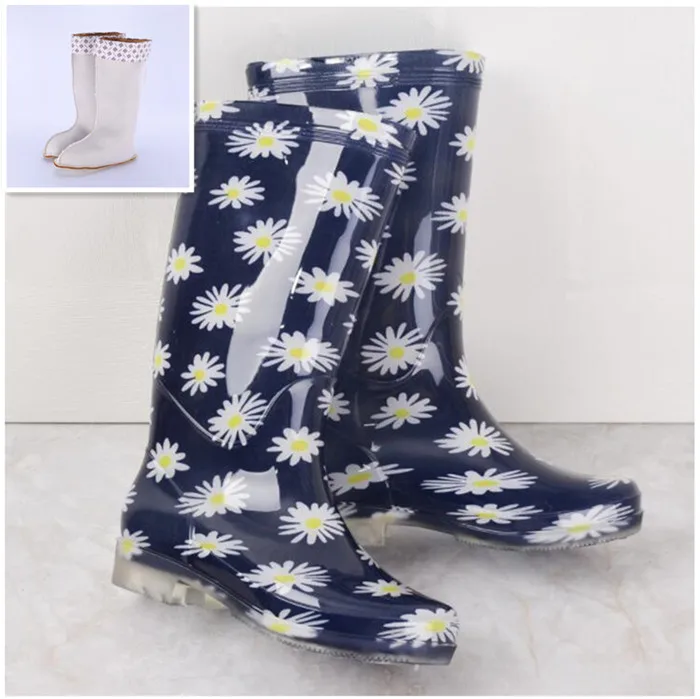 Flower Warm 2 Rouroliu Для женщин на плоской подошве до колена высокие резиновые сапоги мода ПВХ водонепроницаемые туфли резиновые противоскользящие теплые резиновые ботинки женские RT347 - Цвет: Flower Warm 2