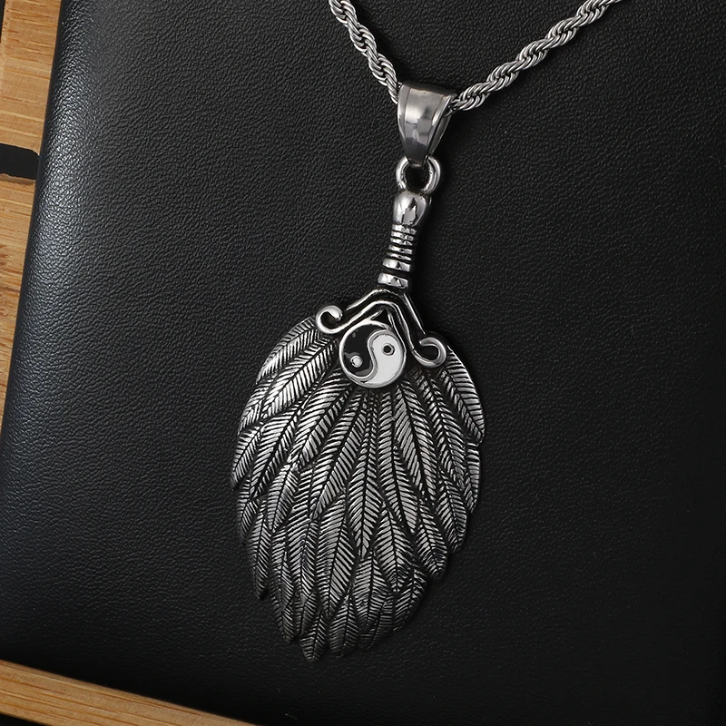 

HaoYi Vintage Feather Fan Pendant Necklace Men's Fashion Party Stainless Steel Punk Jewelry