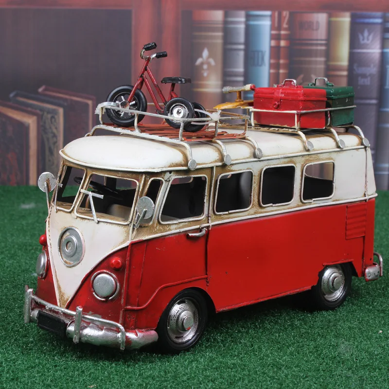

Retro vintage car modle metal buses Photographic props bar decoratin