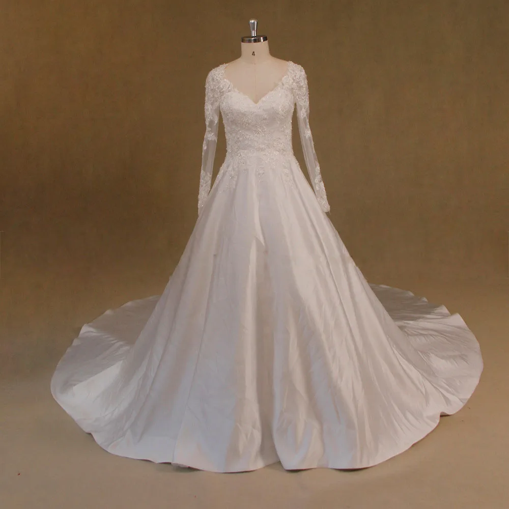 Lien Z.tang Satin A line Big backless wedding dress with long sleeve real picture royal bridal gown train elegant bride | Свадьбы и