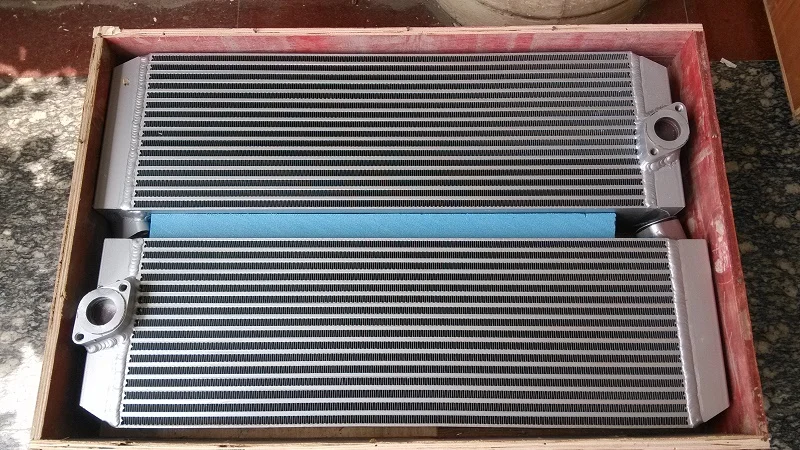 1613836402(1613 8364 02) серебристый алюминиевый ребристый комбинированный воздухоохладитель GA45