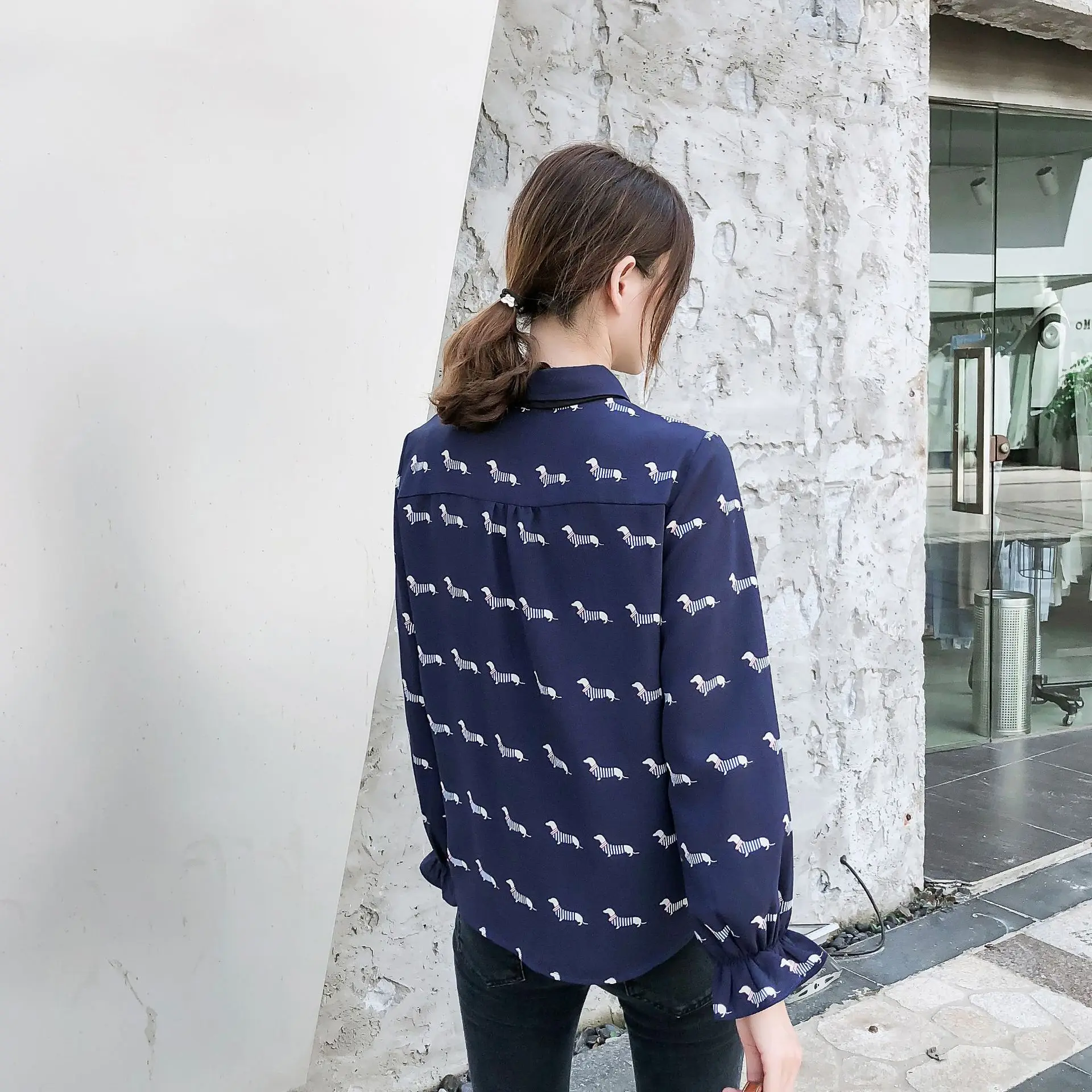 FEKEHA Autumn Women Chiffon Blouses 2019 Female Dog Print Clothing Bow Tie Flare Sleeve Office Shirt White Lady Cute Tops Blusas |