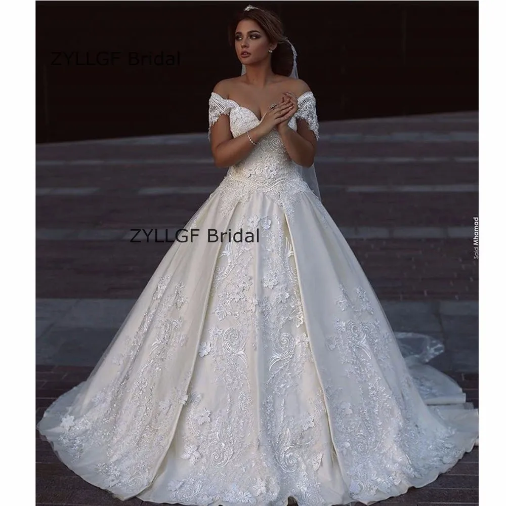 ZYLLGF Люкс Бальное платье V Шеи Trajes Де Novias 2017 Nuevos Развертки Поезд С Плеча Robe De Mariée