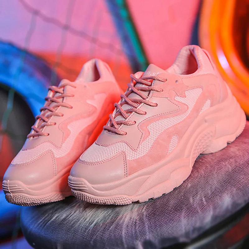 Женские кроссовки на плоской подошве белые из вулканизированной