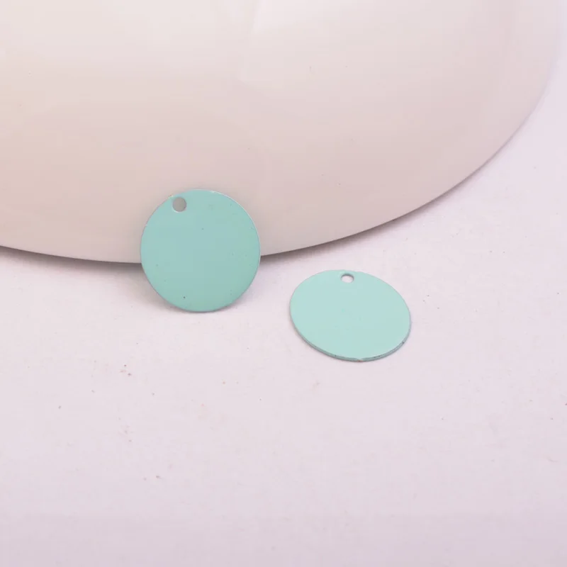 Light blue 100 шт AC10604 12 мм латунные круглые амулеты гладкие разноцветные аксессуары Подвеска для сережек Изготовление ювелирных изделий - Окраска металла: Light blue